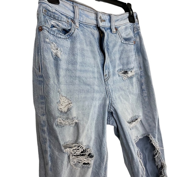 AMERICAN EAGLE MOM JEAN Comfort Stretch Waistband Light Wash Distressed Jeans 2 - Picture 5 of 16